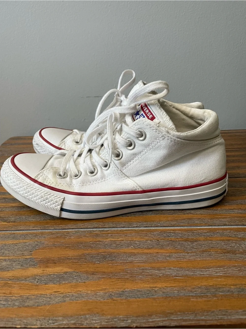 Converse Chuck Taylor All Star Madison - women’s size 6.5